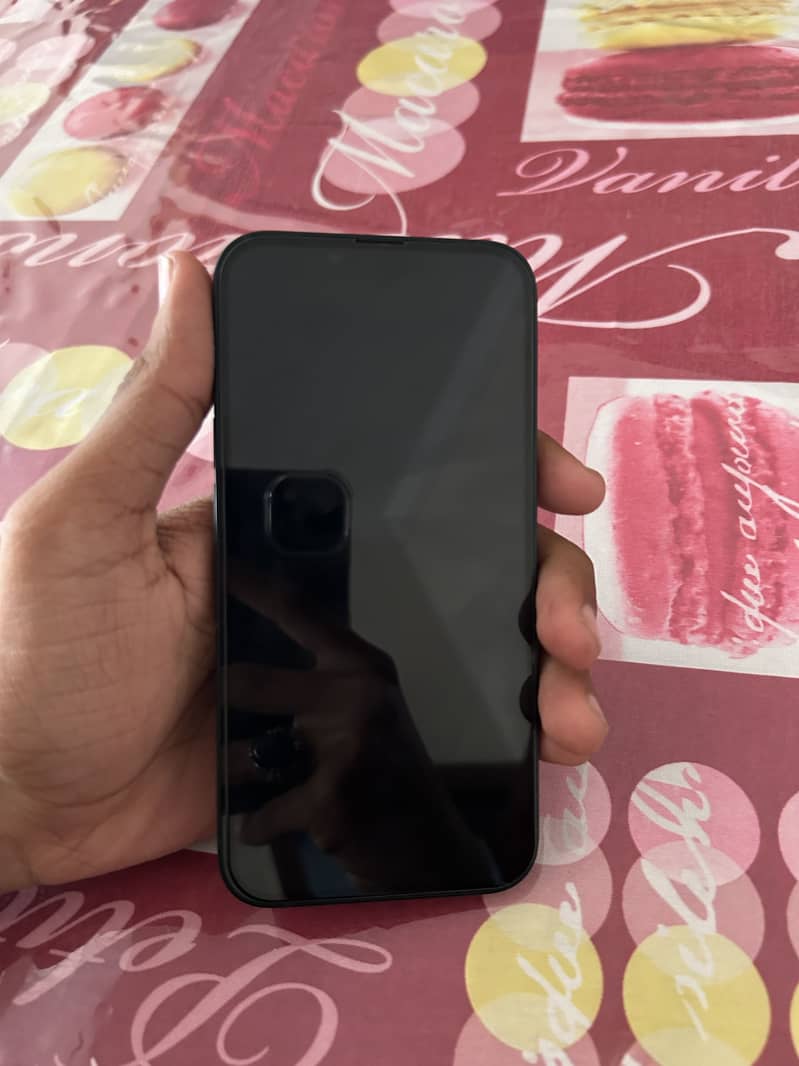 Apple iPhone 14 3