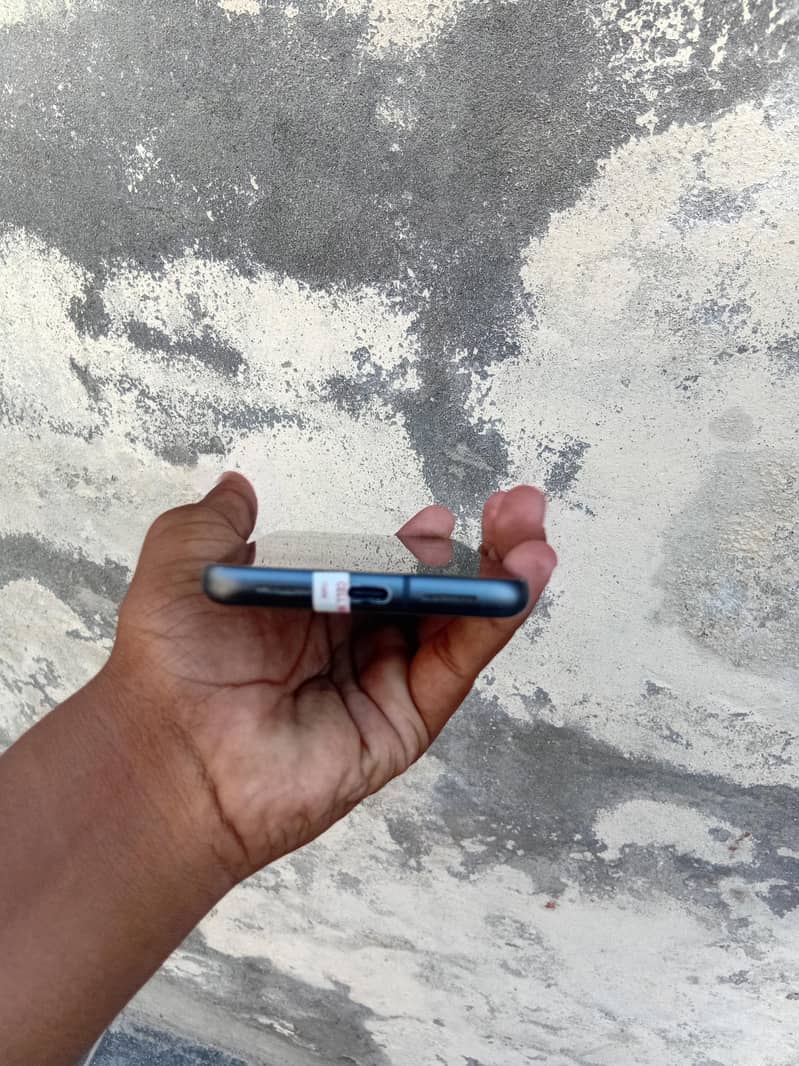 Google Pixel 8 2