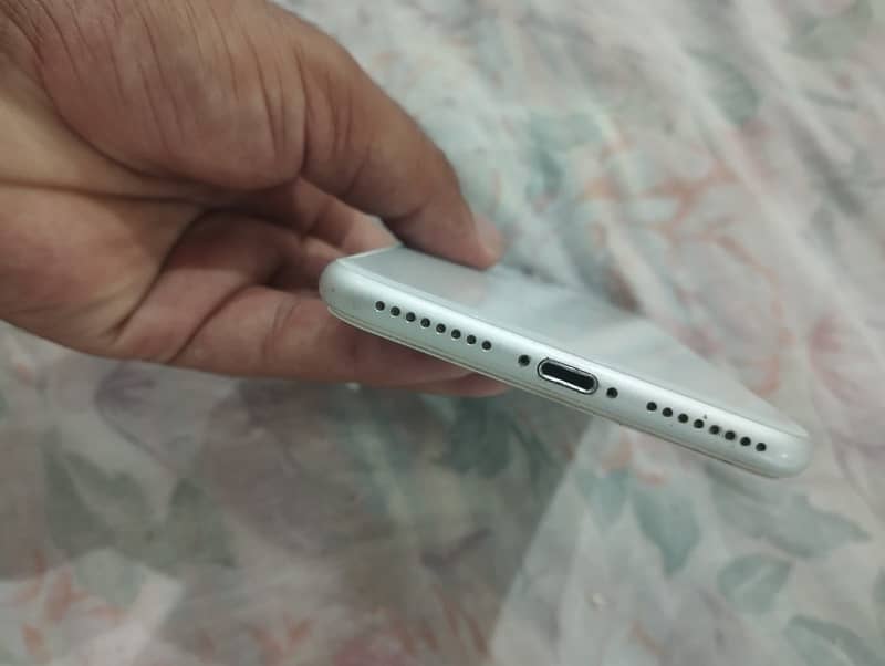 Apple iPhone 8 Plus Sim Working 2