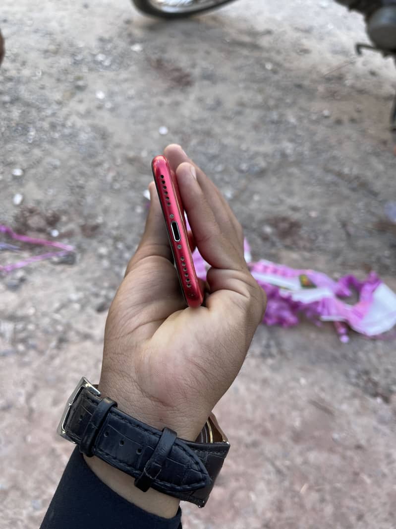 Apple iPhone SE 0