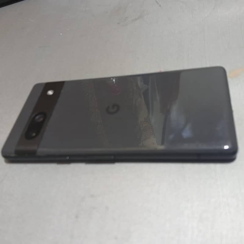 Google Pixel 7a (5G) 1