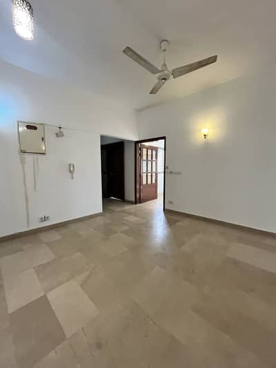 FOR RENT: OUTCLASS 500 SQ YD 3-BED FIRST FLOOR PORTION (FULLY INDEPENDENT) DHA KARACHI