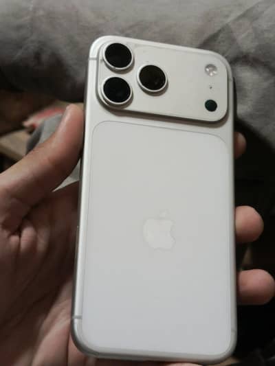 IPHONE 17 PRO MAX JV most demanding color silver