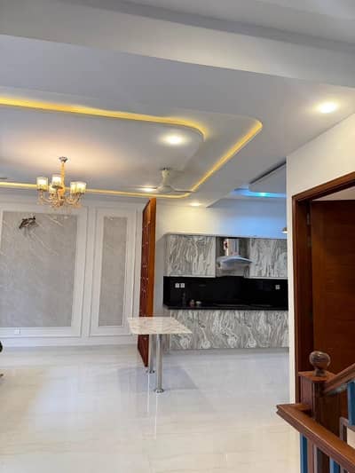 FOR SALE: BRAND-NEW 100 SQ YD LUXURY COMPACT BUNGALOW WITH FULL BASEMENT DHA PHASE 8, KARACHI