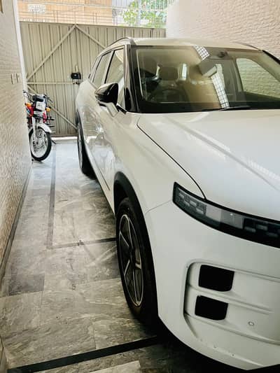 Jaecoo J7 Premium PHEV 2026 | 2350 KM | Islamabad Registered | Brand N