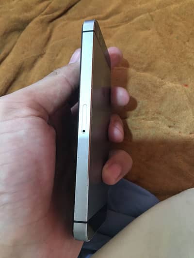 Apple iPhone 5s