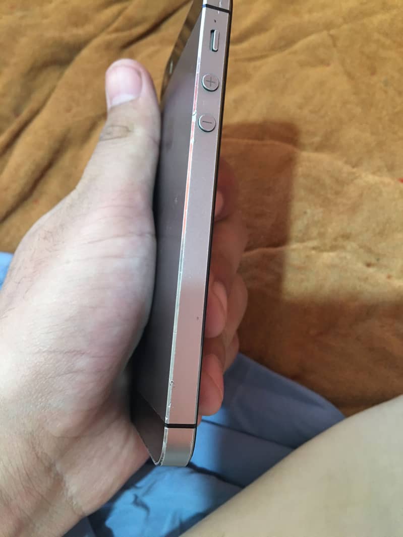 Apple iPhone 5s 1