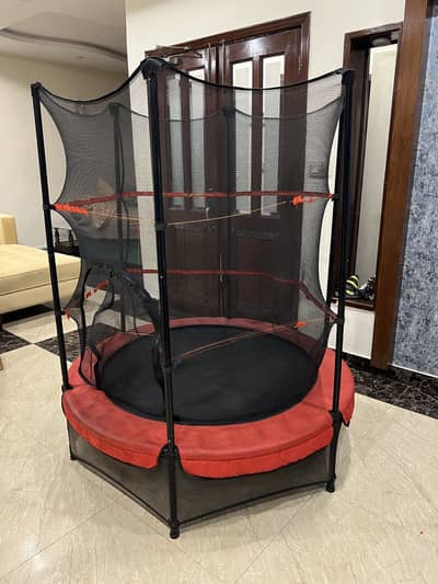 Trampoline ( 20kg weight)