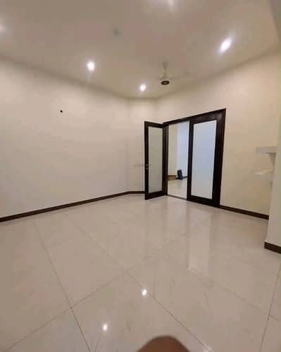 FOR RENT: 500 SQ YD 3-BEDROOM GROUND FLOOR PORTION WITH SERVANT QUARTER & PARKING DHA PHASE 7, KARACHI