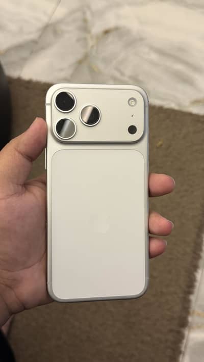 iPhone 17 Pro Max non pta 512gb UAE variant 10/10 condition full box