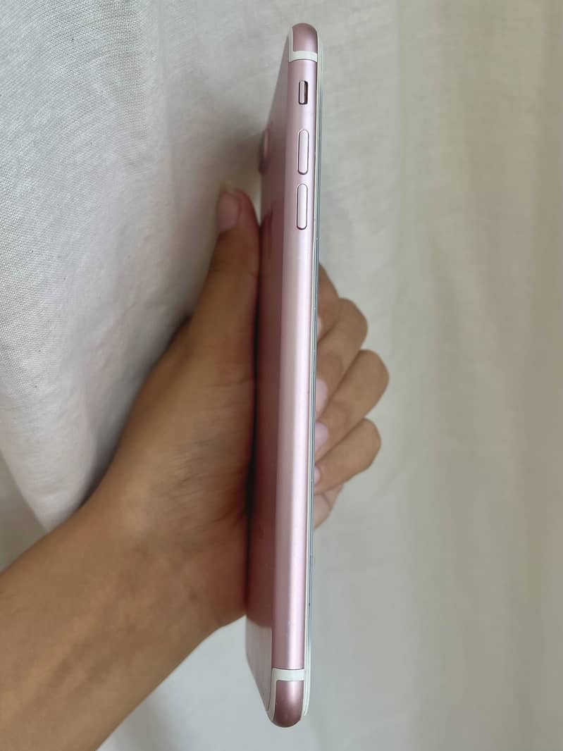 Apple iPhone 7 Plus 1