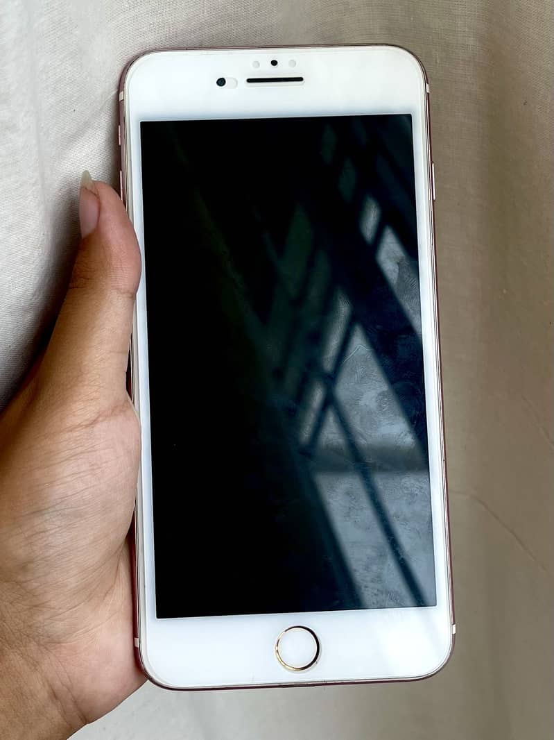 Apple iPhone 7 Plus 2