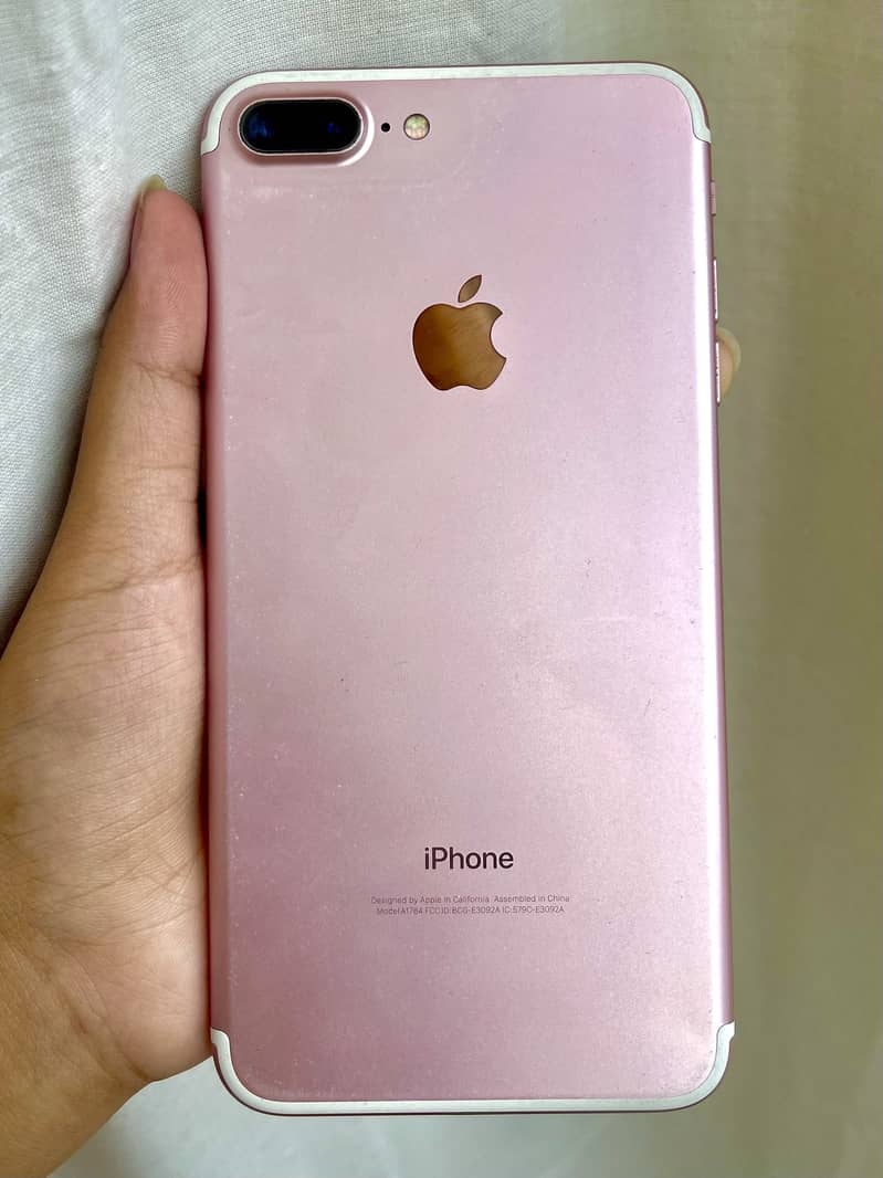 Apple iPhone 7 Plus 3