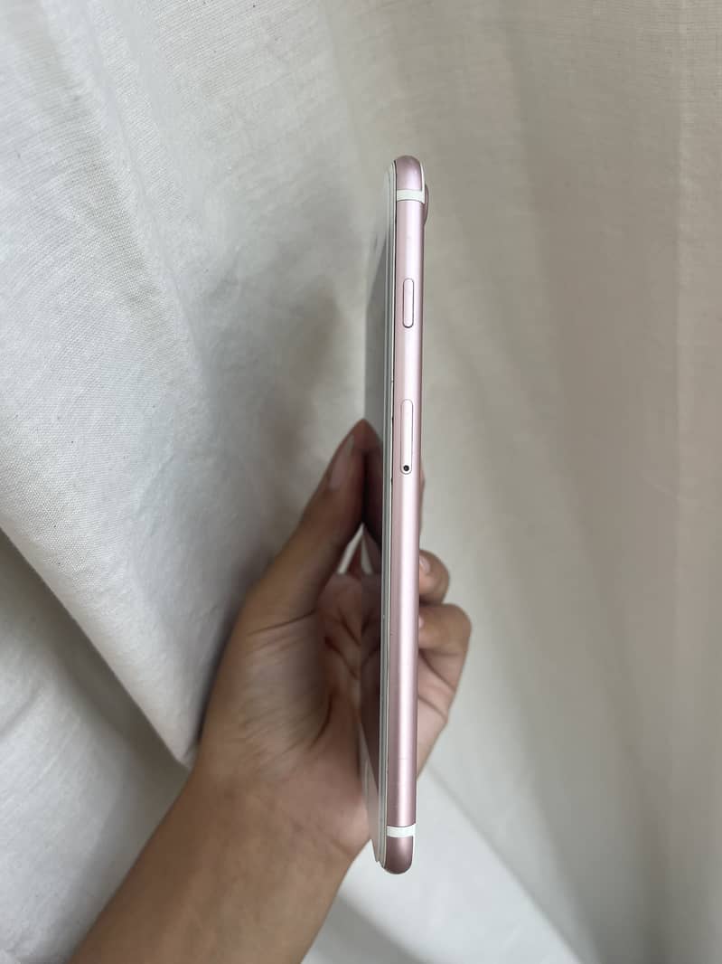 Apple iPhone 7 Plus 5