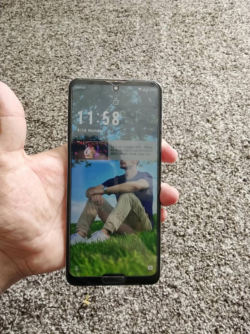 Sharp Aquos R5G 4