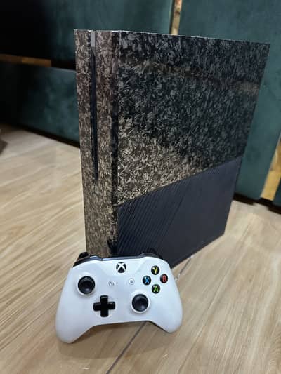 Xbox One (Fat) with Games. Read description first.