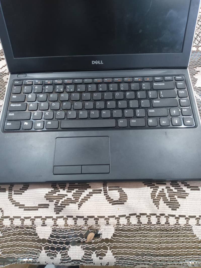 Dell latitude E5440 0