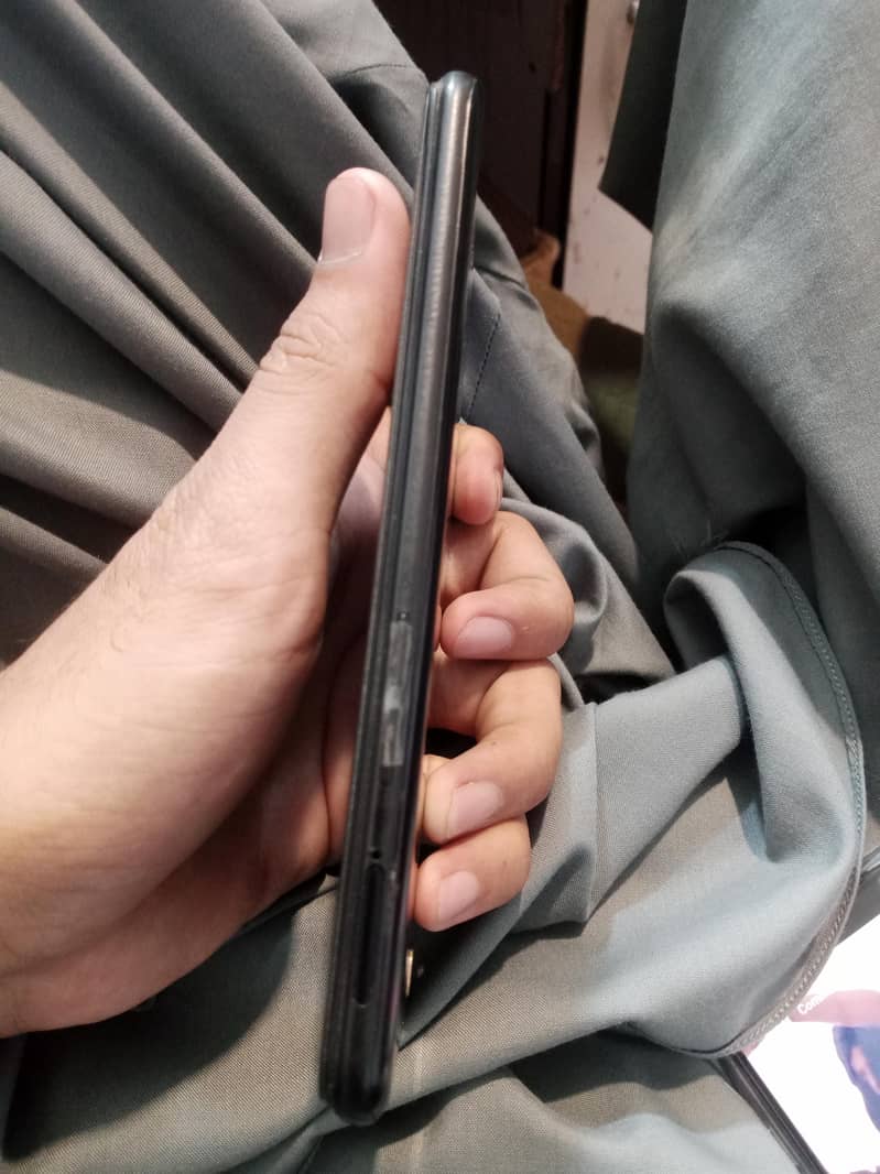 OPPO A5s 4