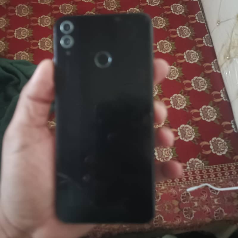 Honor 8X 4