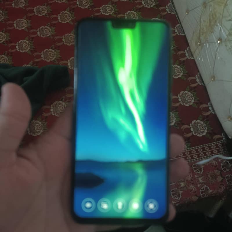 Honor 8X 5