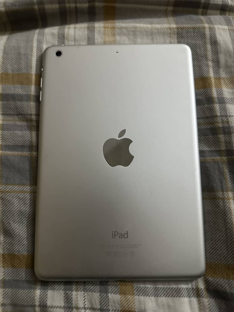 Apple ipad mini 2 1
