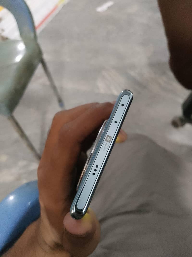 Infinix Zero 40 4
