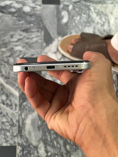 Infinix Hot 60i