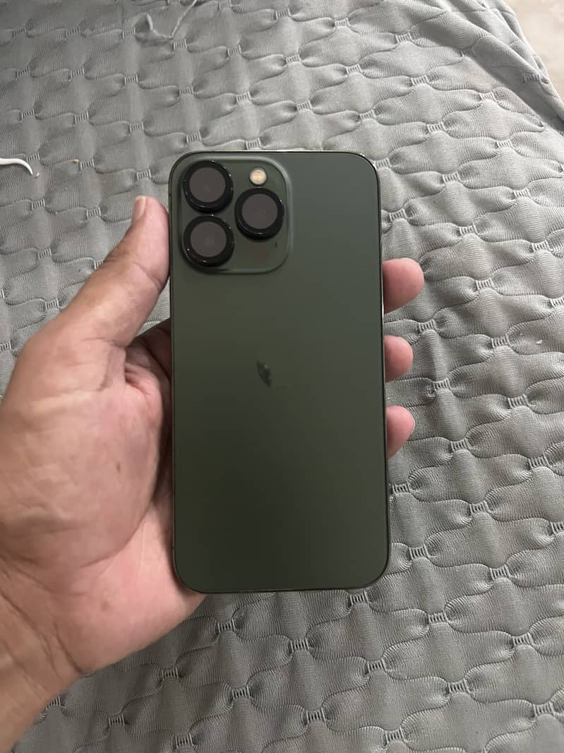 Apple iPhone 13 Pro 3