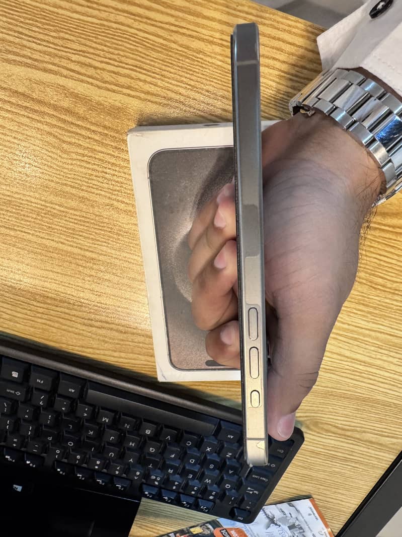 Apple iPhone 15 Pro Max 2