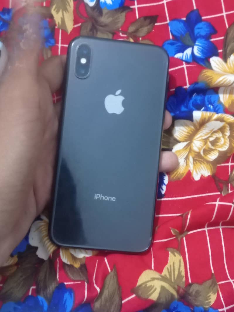 Apple iPhone X 4