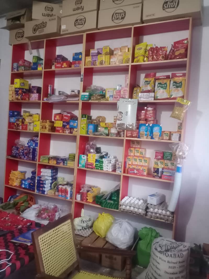 چلتی ہوئی کریانہ اور جنرل سٹور کی دکان۔ براے فروخت 1