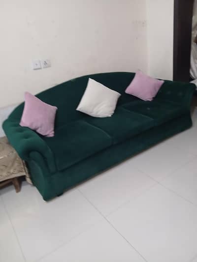 3/2/1 sofa for sale beautiful botal green colour almost new poshish