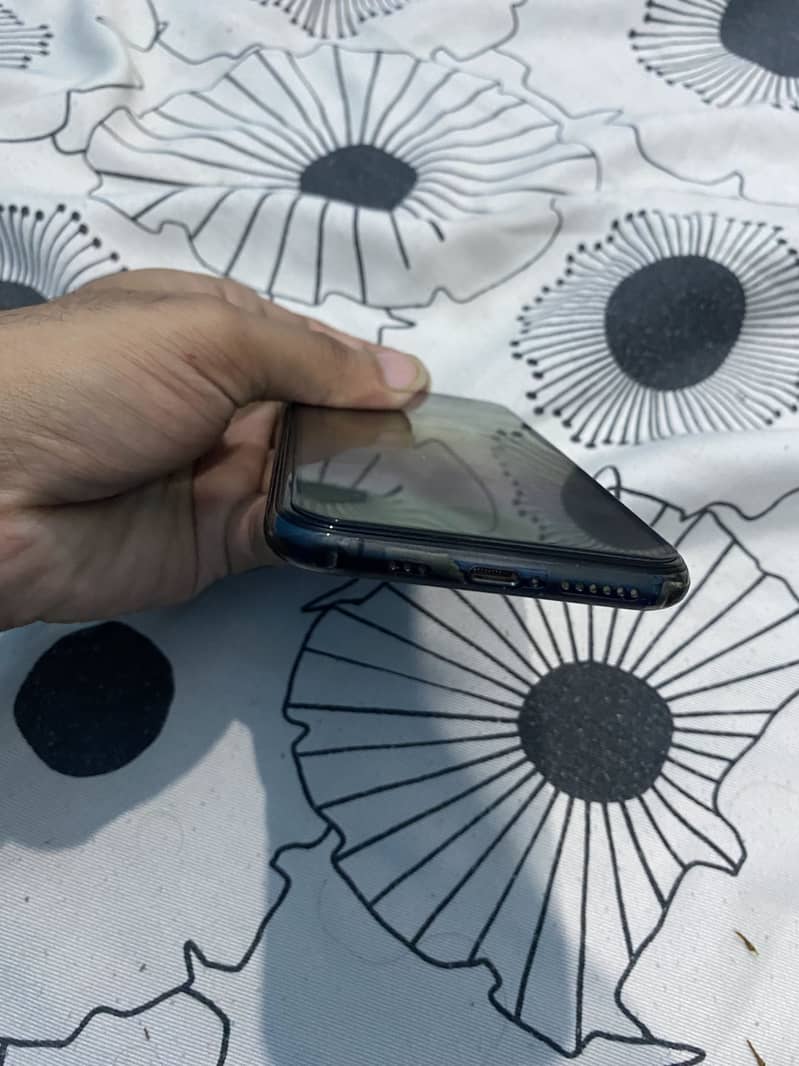 Apple iPhone 11 Pro 0