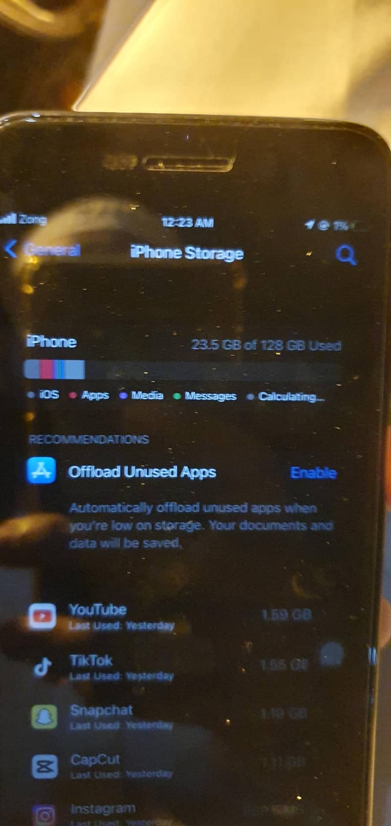 Apple iPhone 7 Plus 2