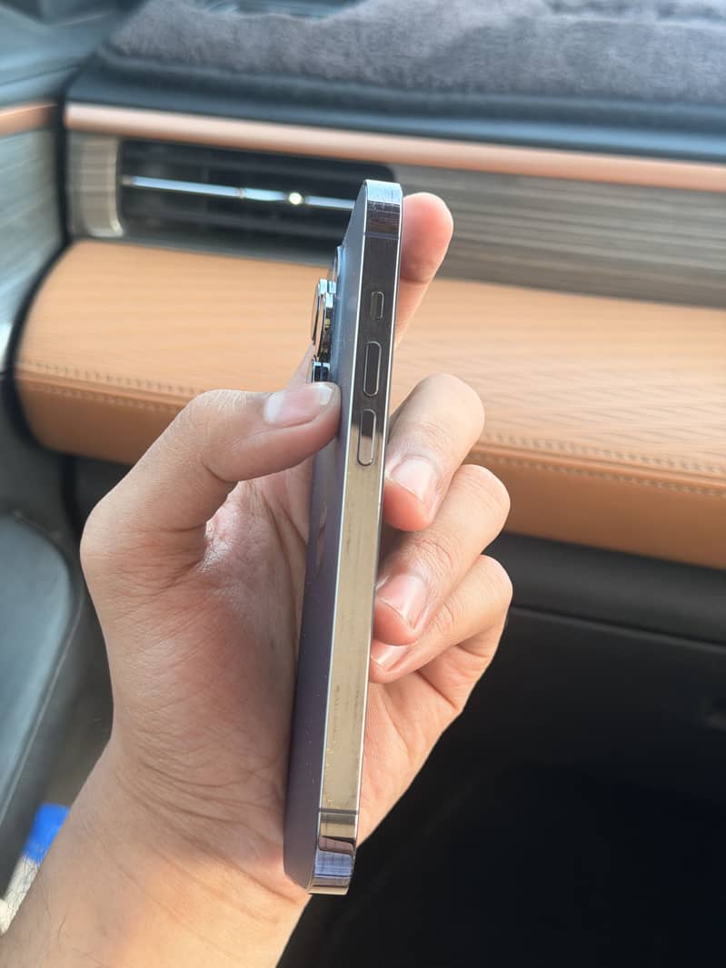 Apple iPhone 14 Pro 8
