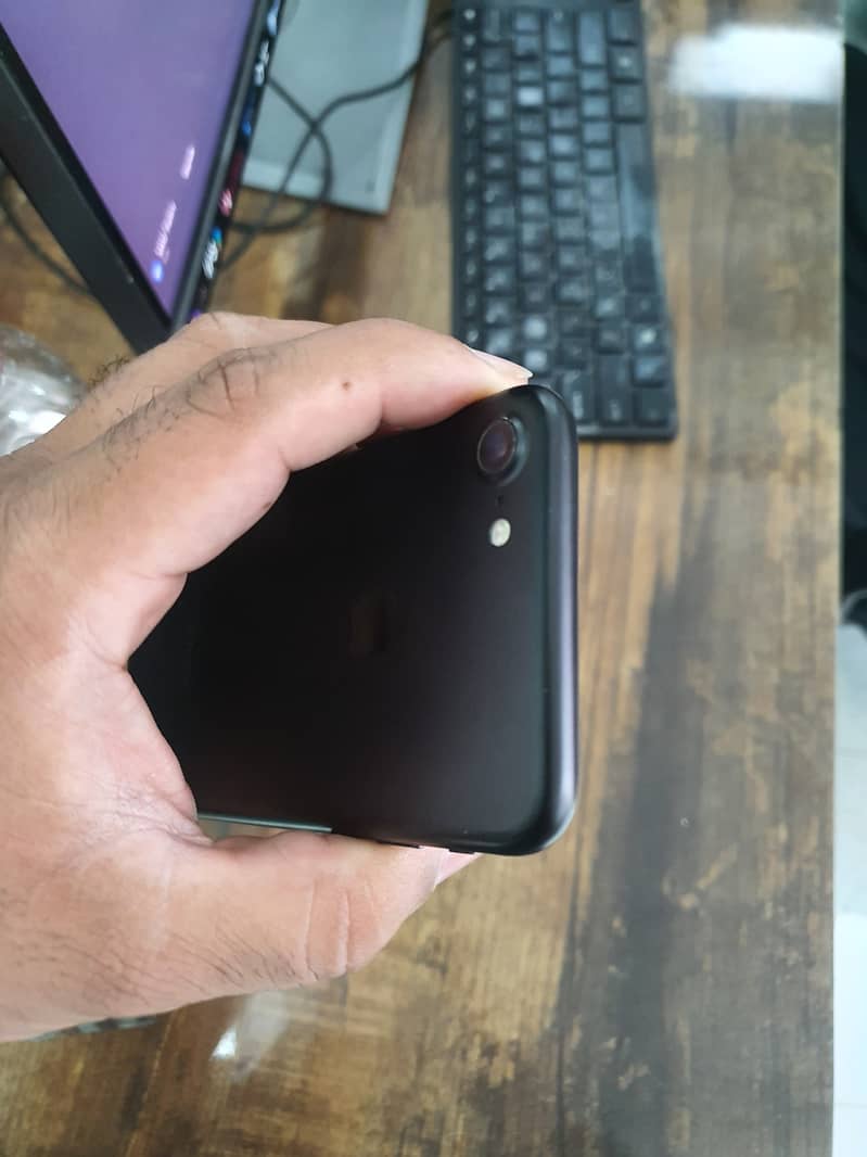 Apple iPhone 7 6
