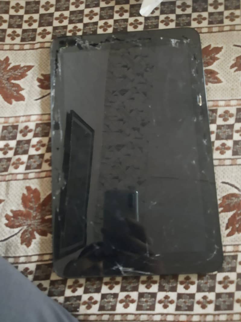 Qua Tab 4