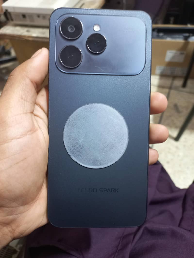 Tecno SPARK 40 0