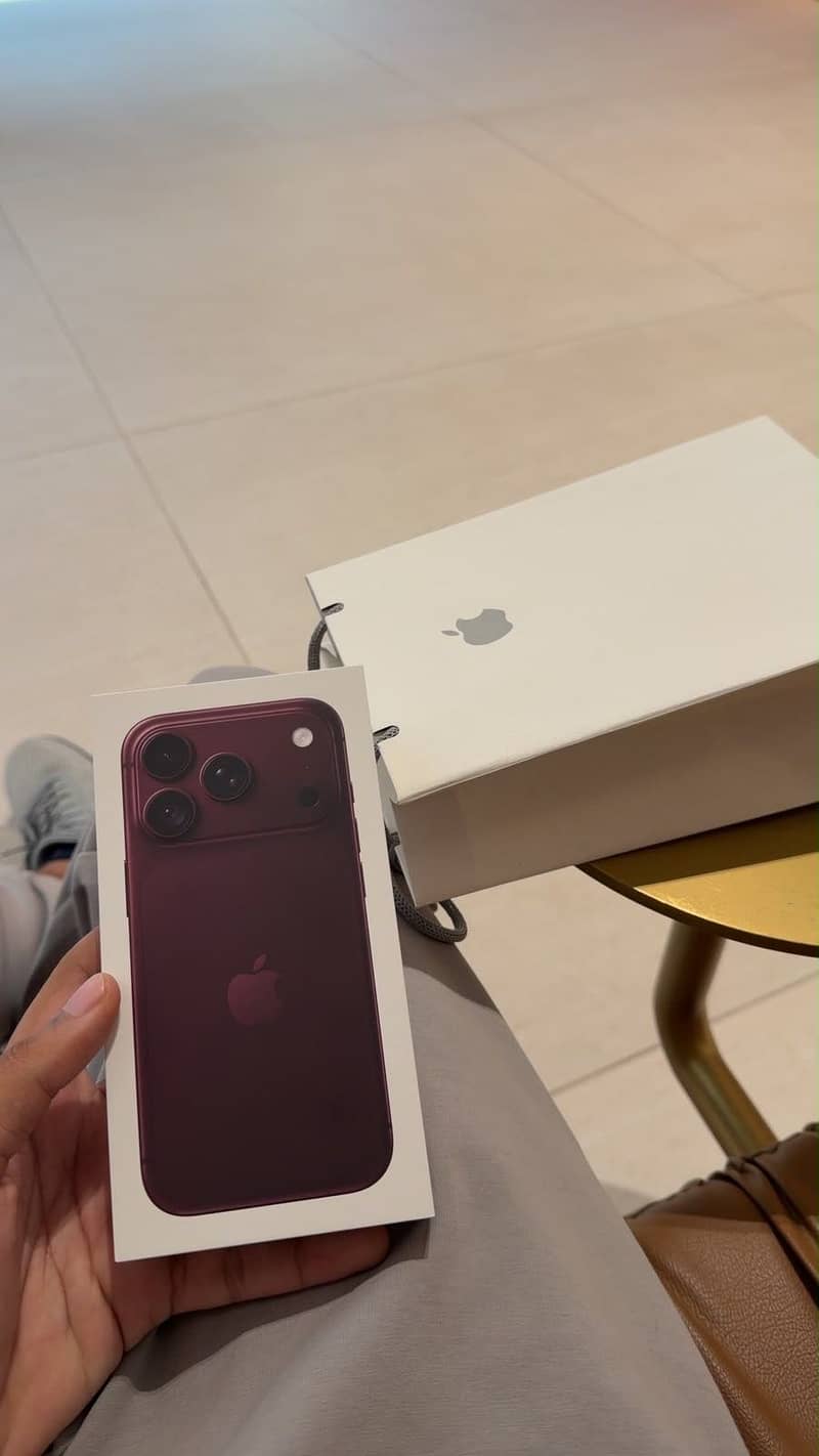 Apple iPhone 18 Pro Max 2