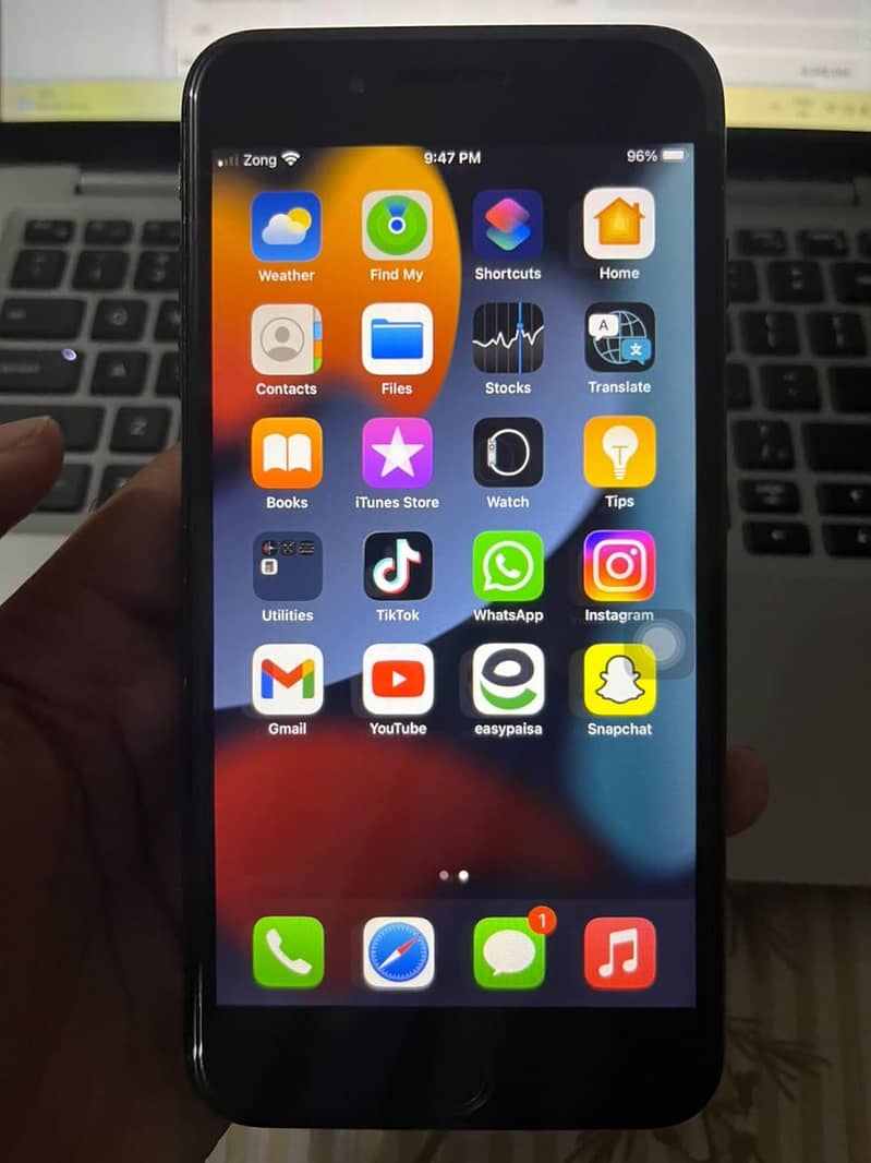 Apple iPhone 11 + Iphone 7 plus 0
