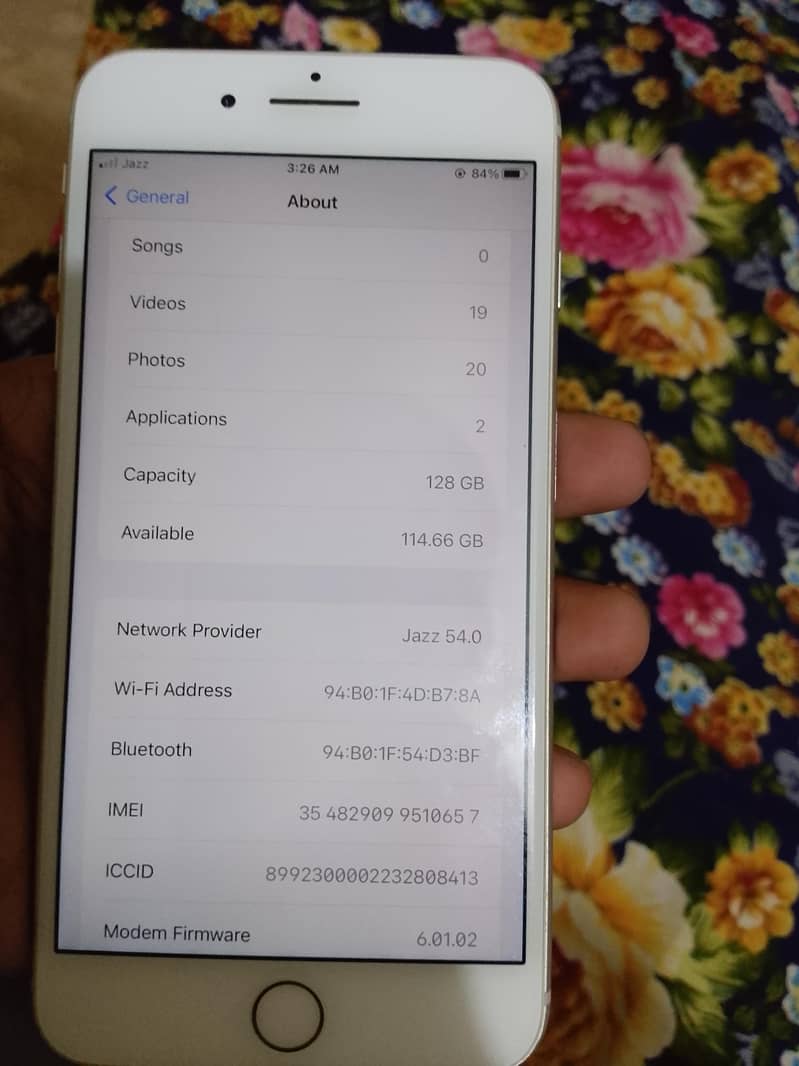 Apple iPhone 8 Plus 4