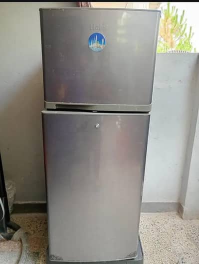 Haier Medium Size Refrigerator for Sale