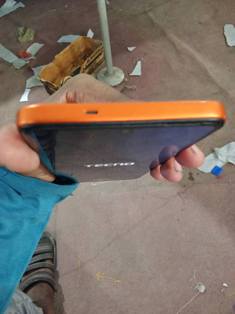 Tecno 0