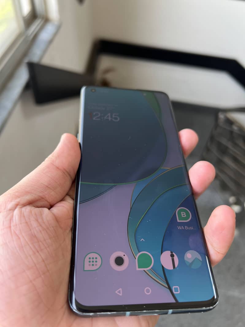 One Plus 9 Pro {10/10} 1