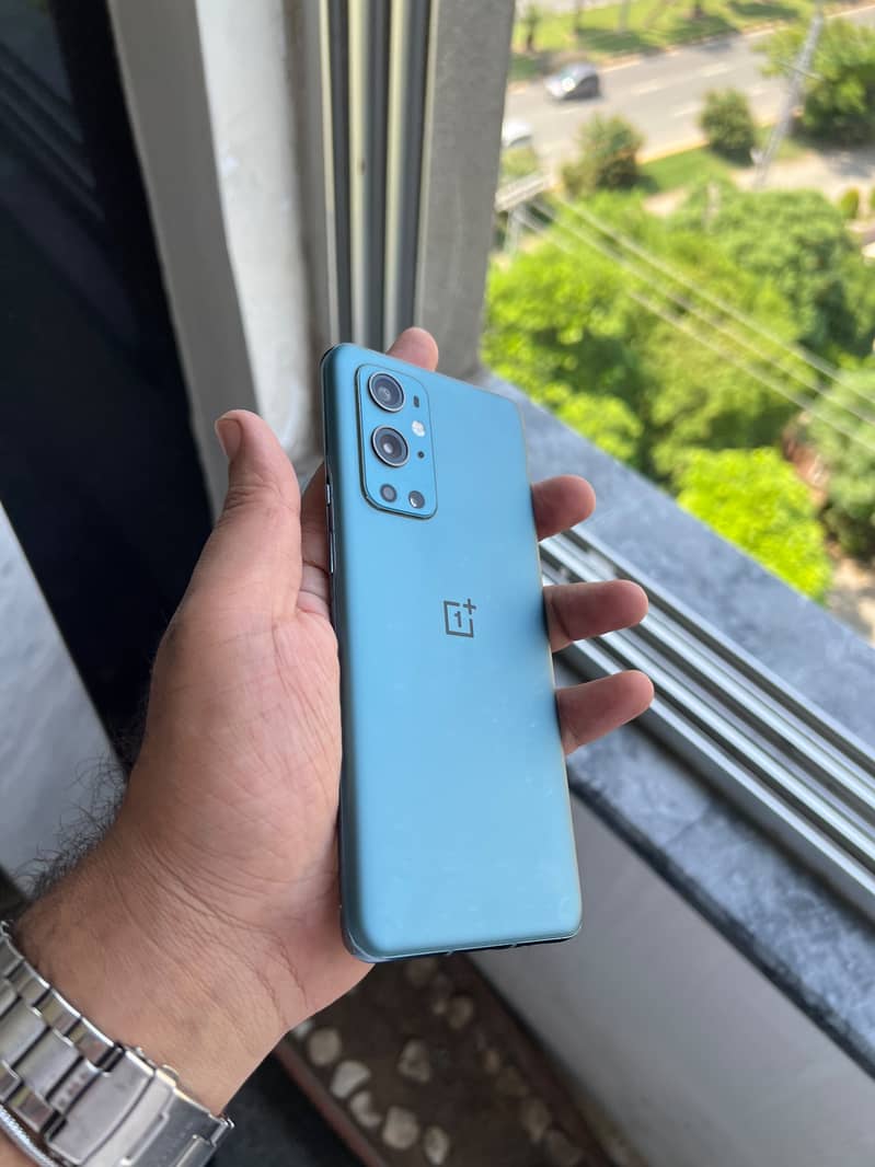 One Plus 9 Pro {10/10} 4