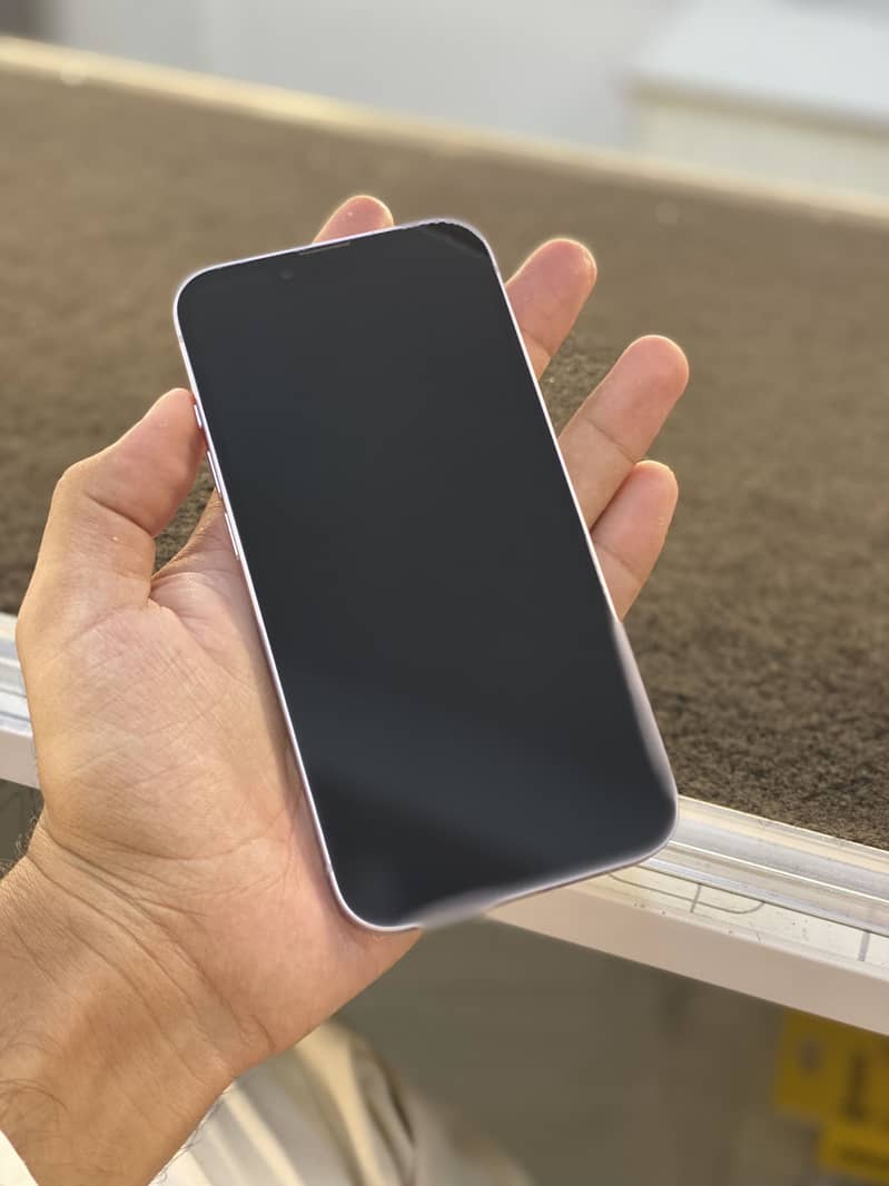 Apple iPhone 14 5