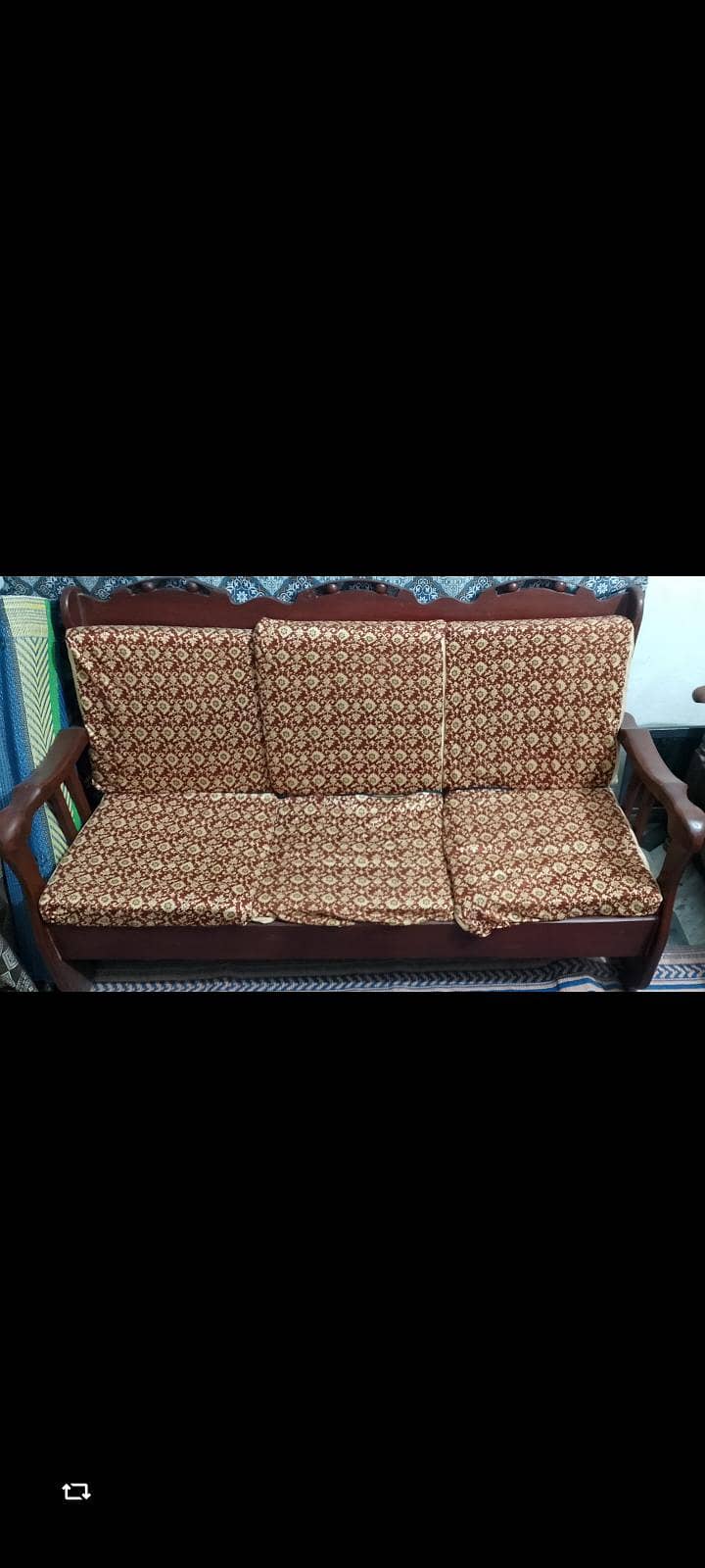 5 seater sofa 0