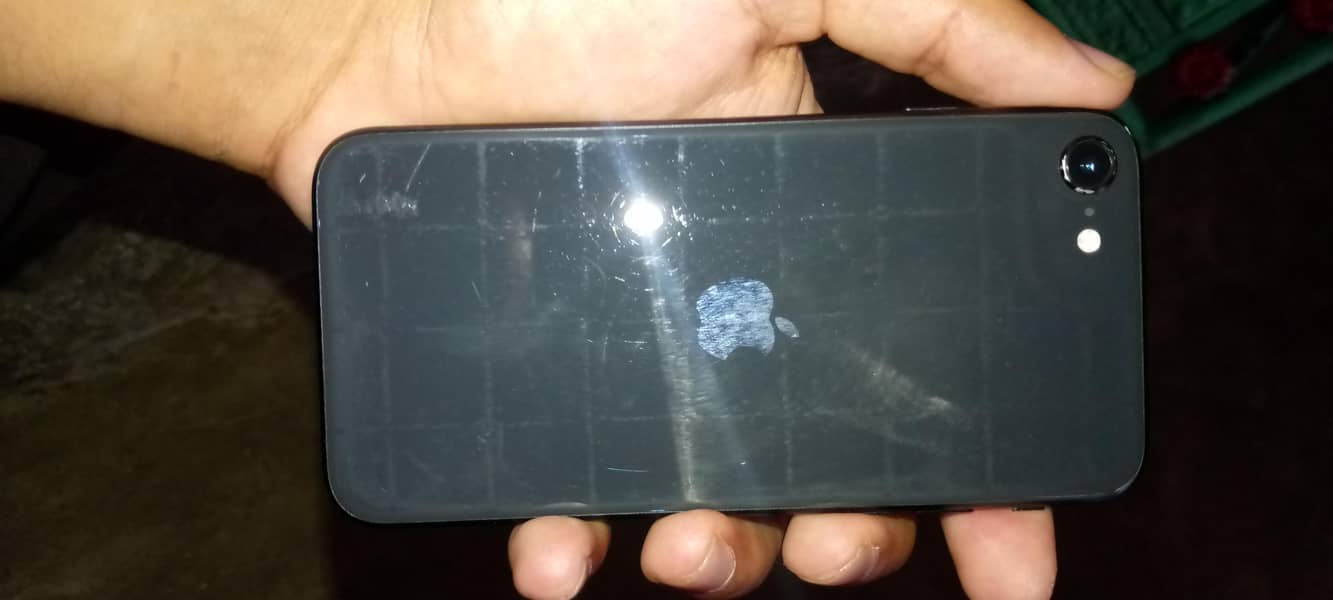 Apple iPhone SE 3