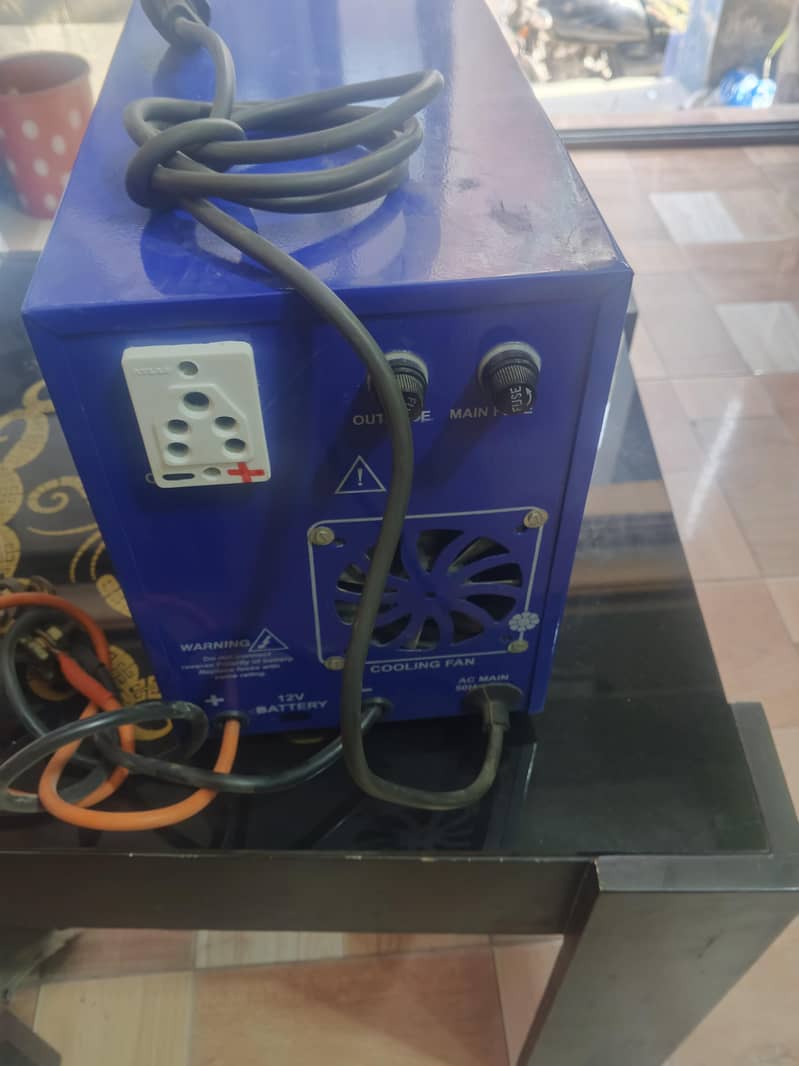Micro Tech UPS 1000 watts/12Volt 2