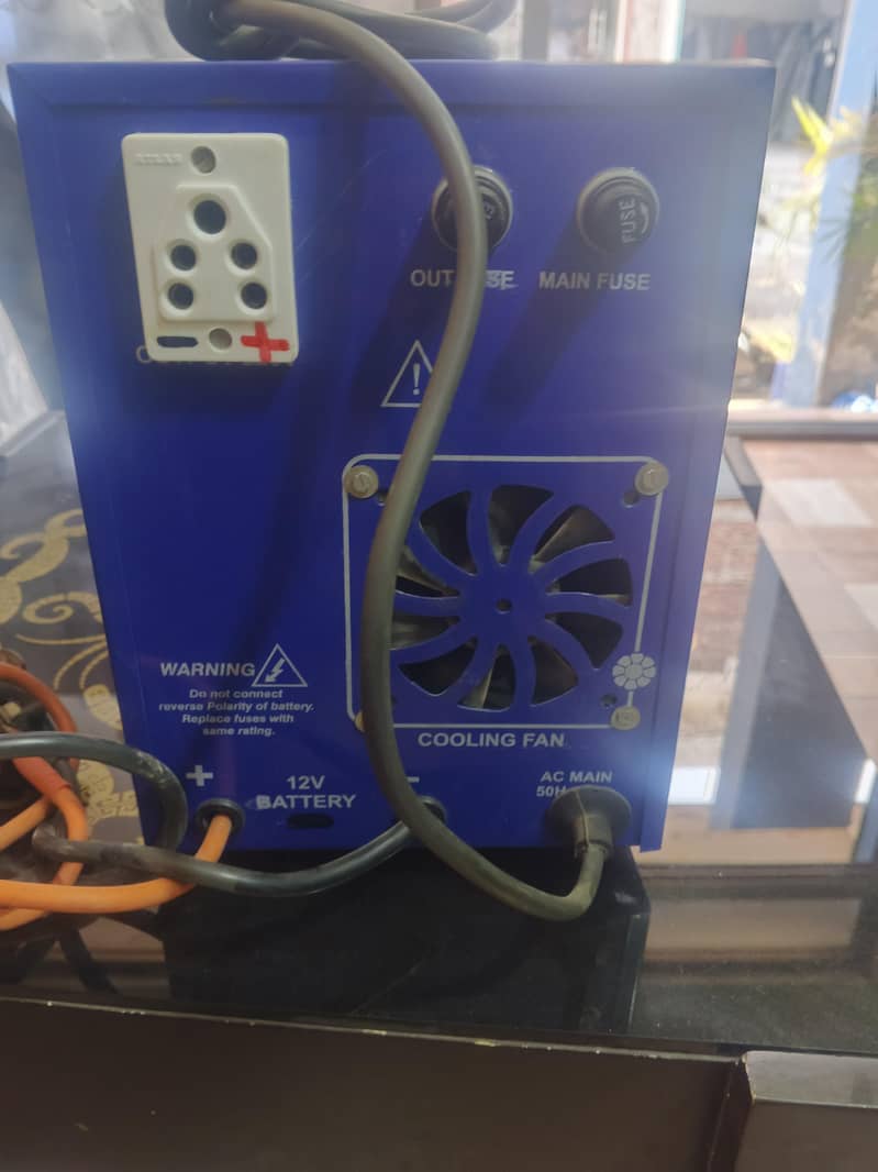 Micro Tech UPS 1000 watts/12Volt 4